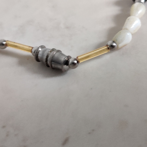 Vintage Lee Sands Lotus Flower Mother of Pearl Necklace - Picture 9 of 11